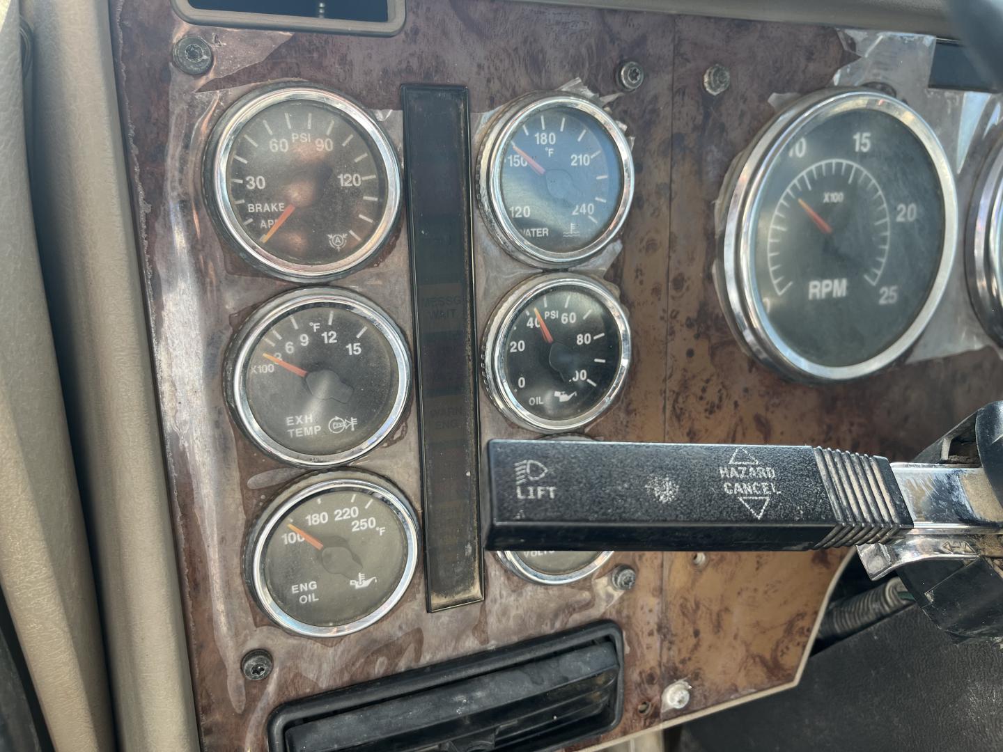 ./imagenes/INVOICE/2019/17648/CAMION REVOLVEDOR INTERNATIONAL PAYSTAR 5000 CON EQUIPO MCNEILUS (29).JPG